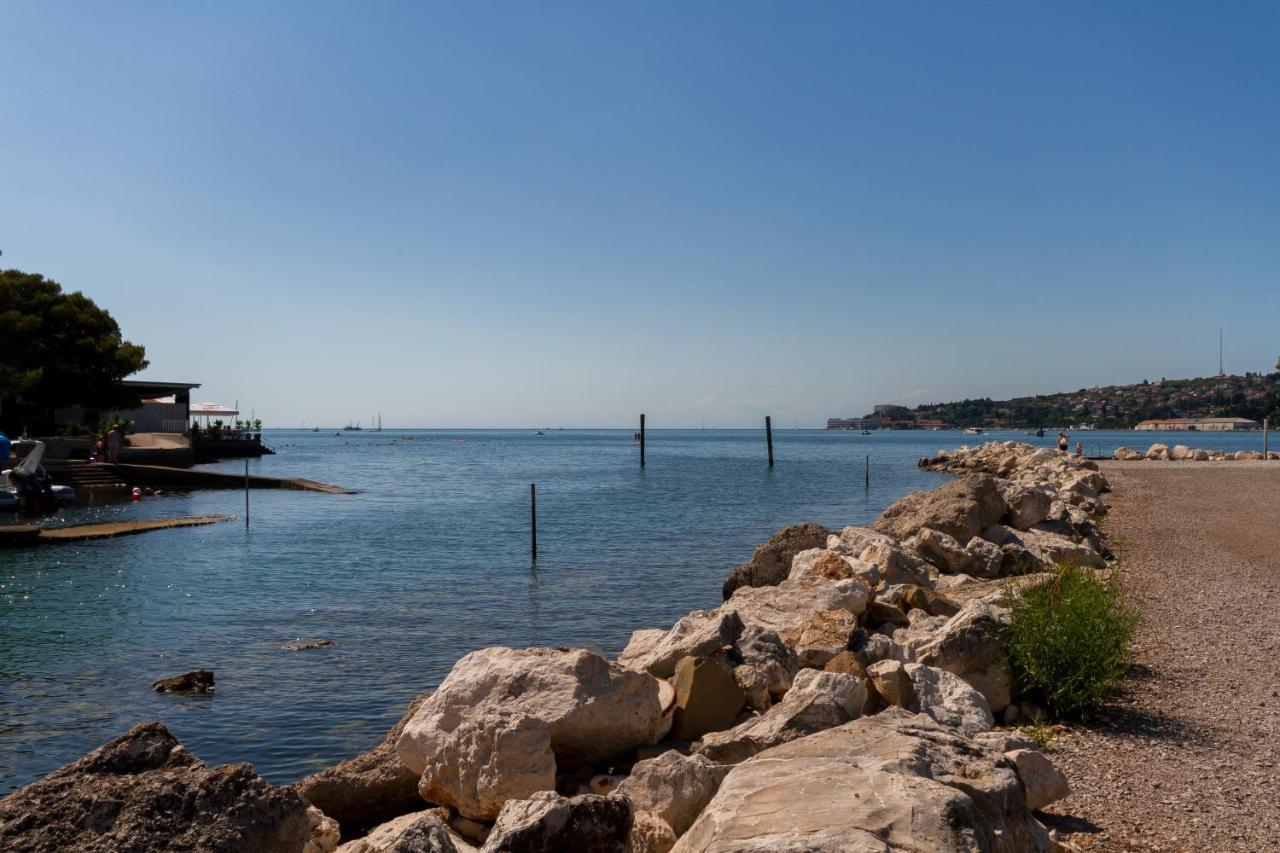 Premium Marina Apartments With Sea View By Locap Group Portorose Esterno foto