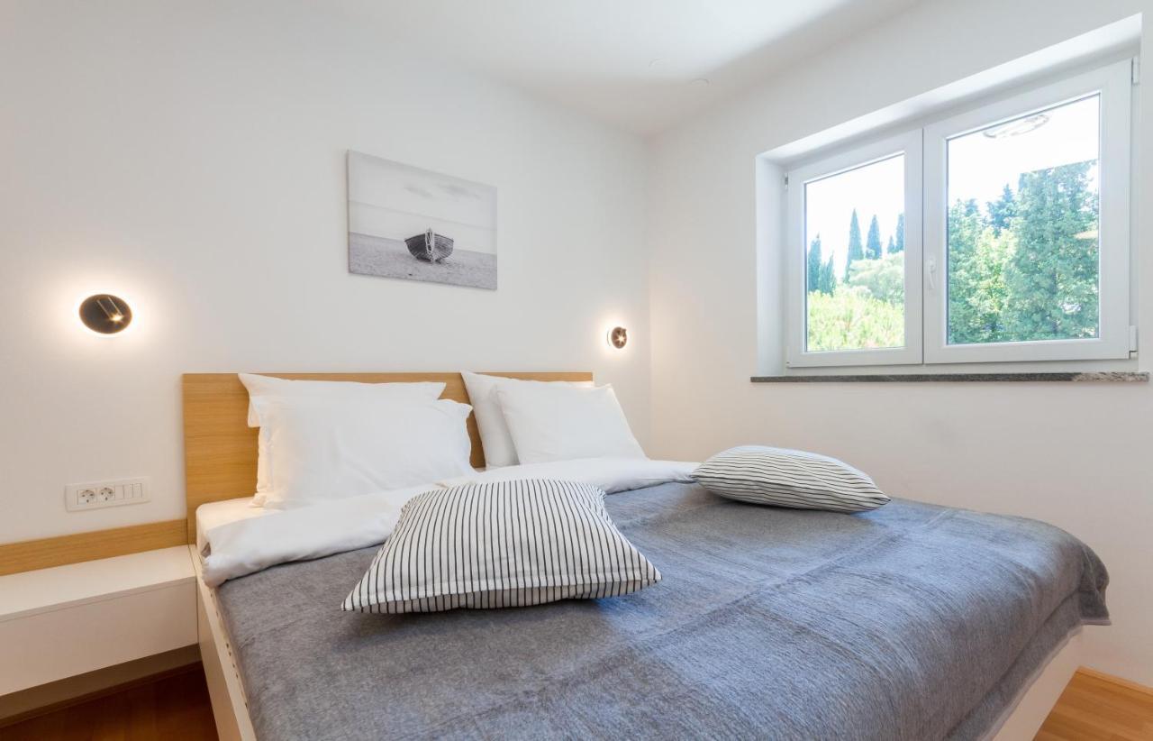 Premium Marina Apartments With Sea View By Locap Group Portorose Esterno foto